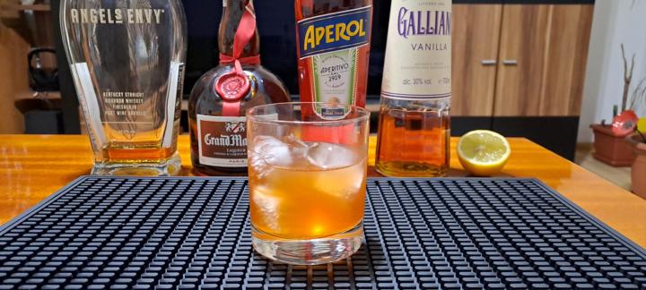 "SNOOPY" cocktail.