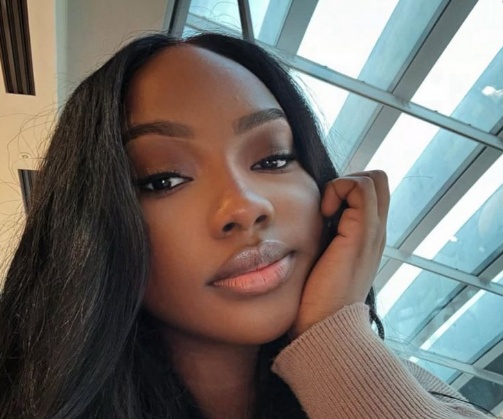 Angela Jonson