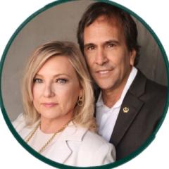 Dean and HollyKem Sunseri