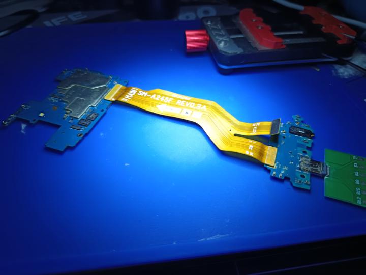 Samsung A24 no enciende