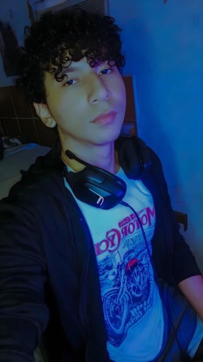 Adrian Lari
