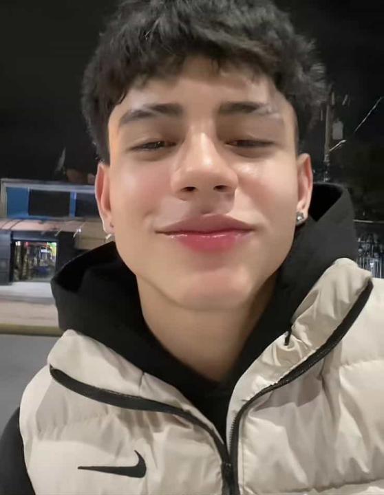 Christopher Bernnett