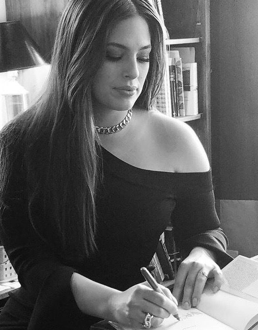 Camila Bella