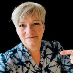 Helle Borlund