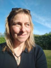 Julia Glueck