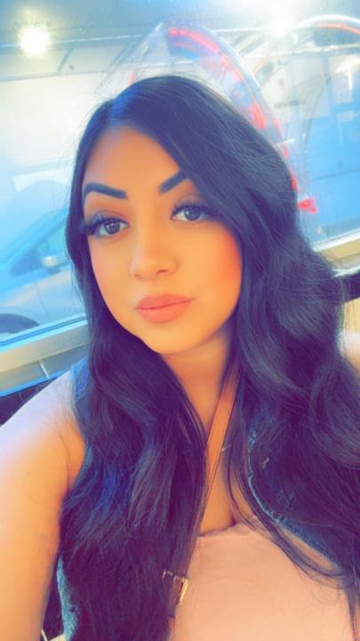 Veronica Flores
