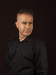 Manuel León Mata