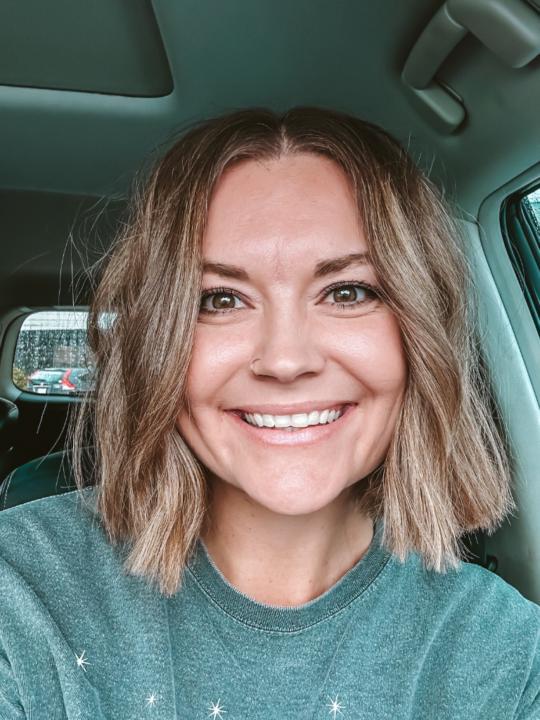 Lezlie Andrew