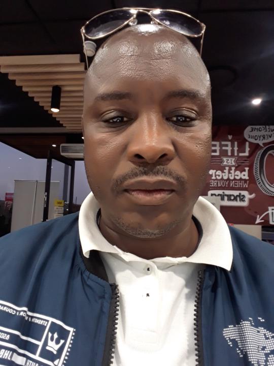 Mpho Tshenyego