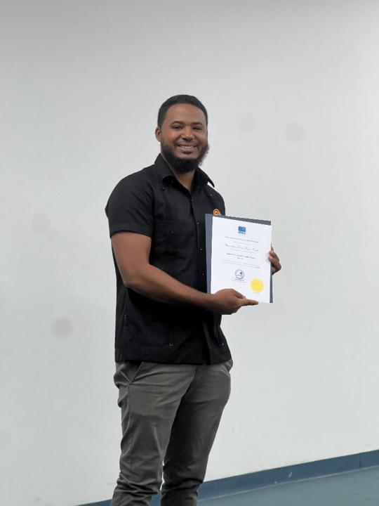 Alexander tomas Torres cerda