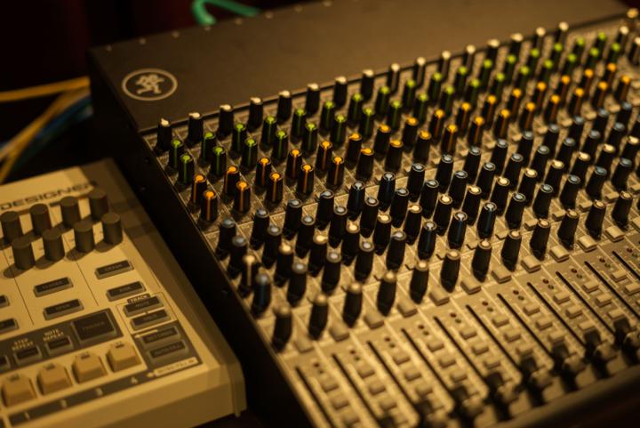Do you use a Mixer in your setup?