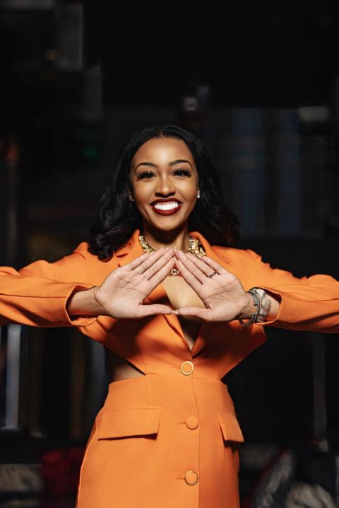 Dominique James