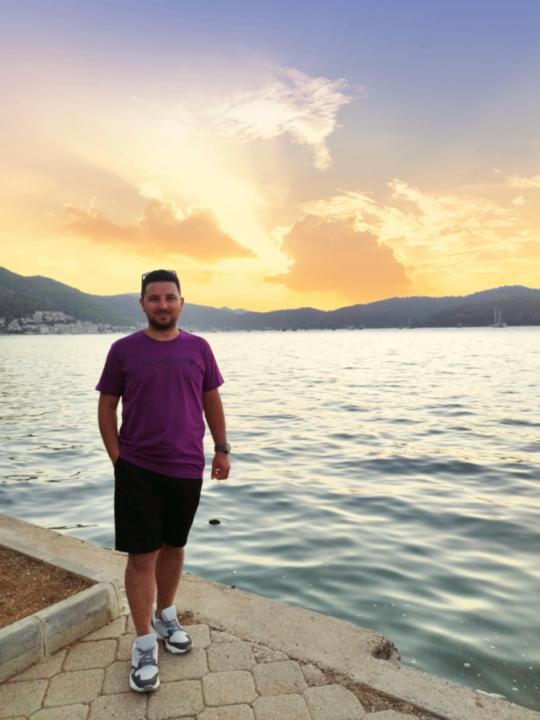 Yücel Keleş