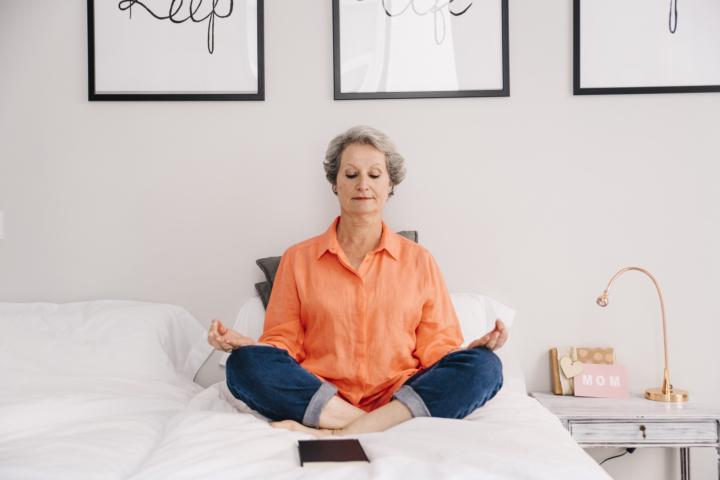 13 Easy-To-Use Meditation Journal Prompts