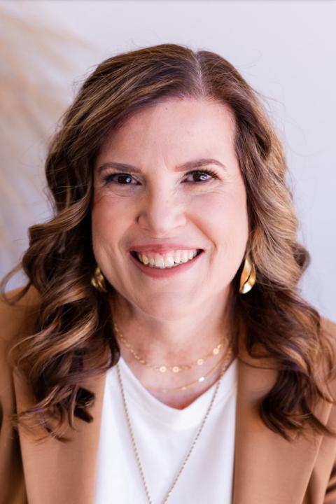 Ana MacDowell