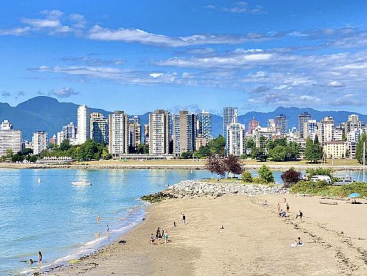 📍Kits Beach Meet-Up
