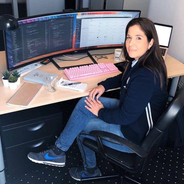 Elizabeth Francisco