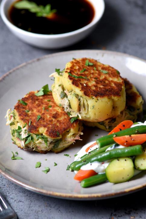 Healthy Crispy Chicken and Mashed Potatoes Patties