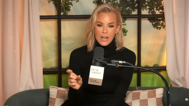 [NEWS] Jenny McCarthy Says Government Hired PR Firm to Smear Her For Linking Vaccines & Autism