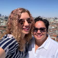 Veronica y Evelyn S z
