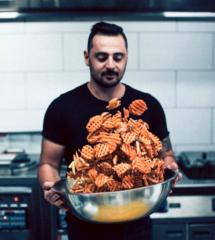 Stephen Kakoniktis