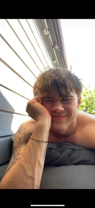 Noah skjønhaug Roser