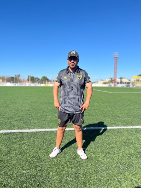 Maxy Flores