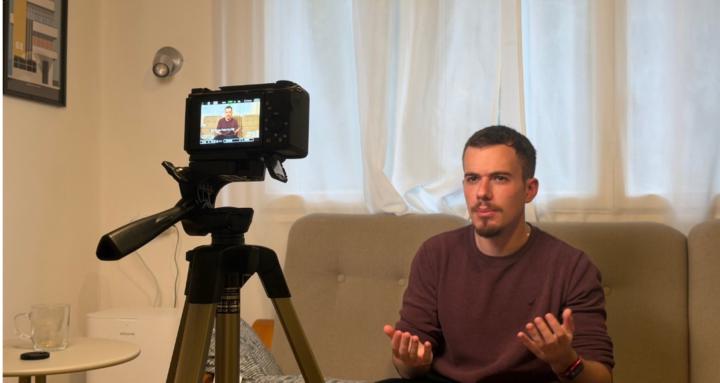 אתגר ה-14 יום - דיבור למצלמה