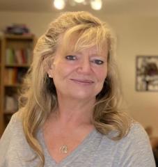 Pam McLoughlin