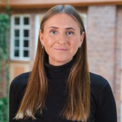 Zoe Carlton
