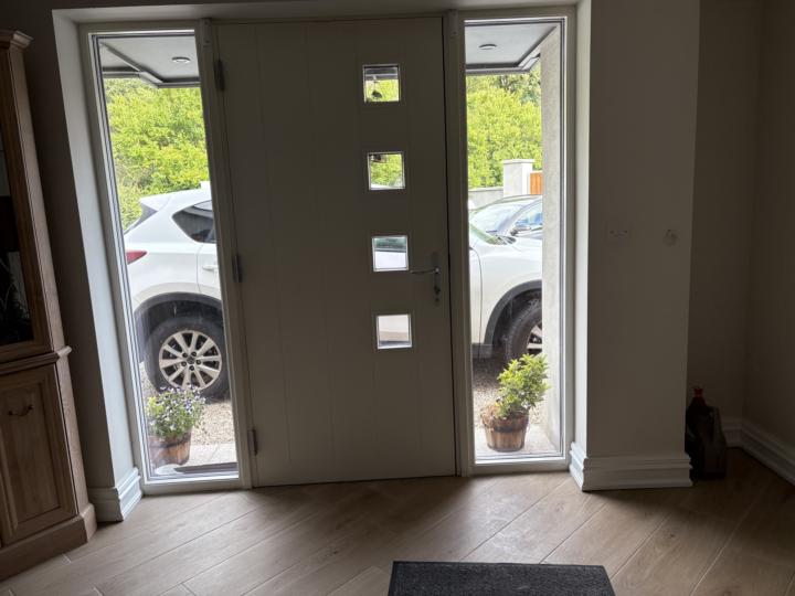 Insert in hall at front door 
