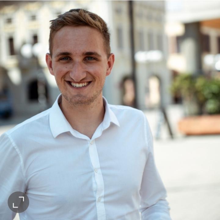 Nicos Ahlgrimm