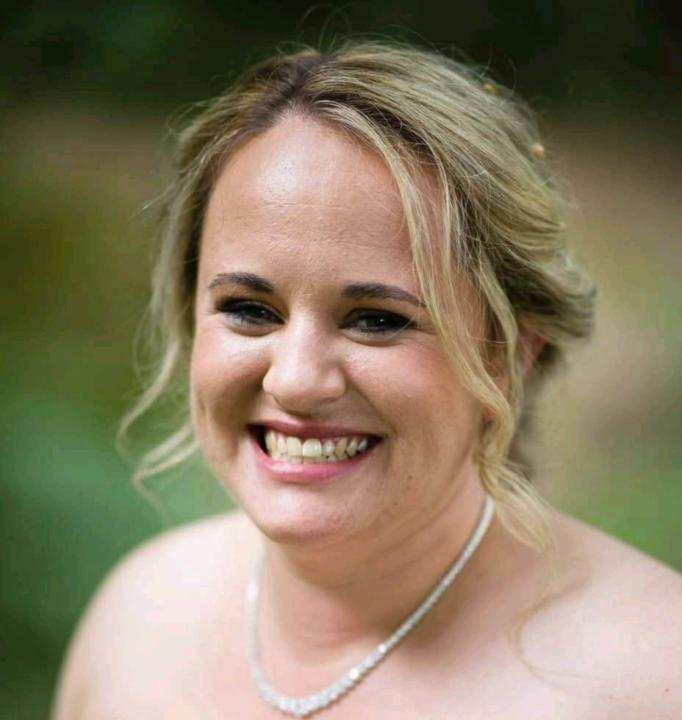 Claire Bachledová-Pateman
