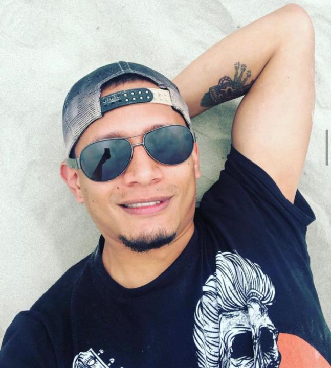 Salazar Renato