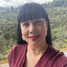 Shirley López