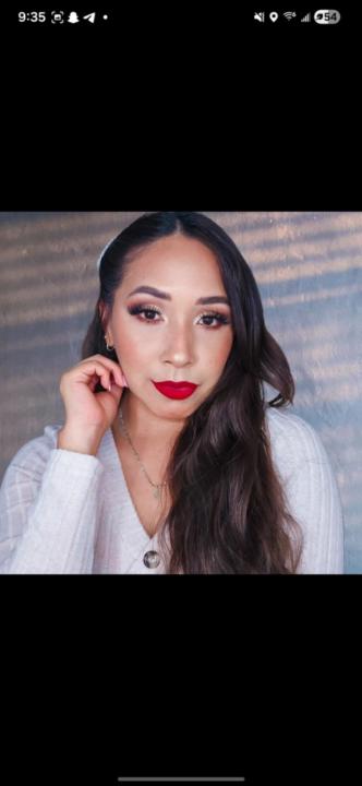 Ana Flores