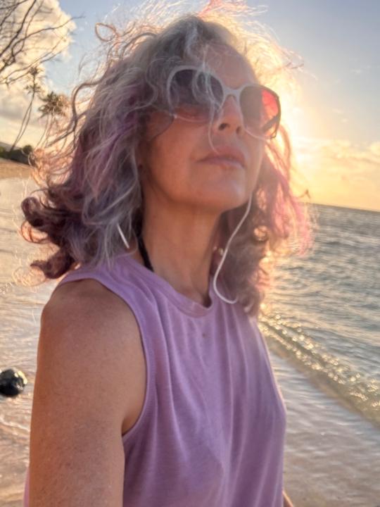 Naiʻa Lewis