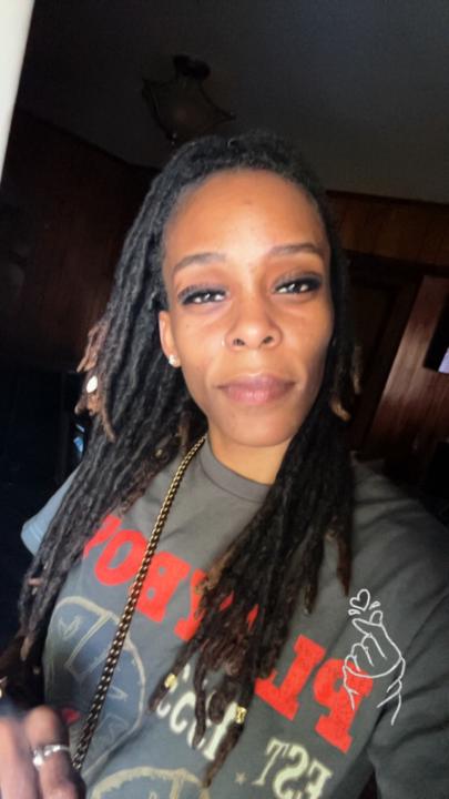 Kambry Lyons