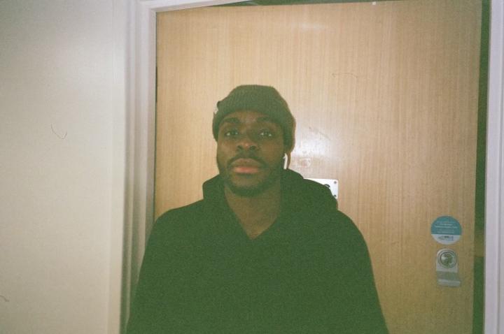 Cj N