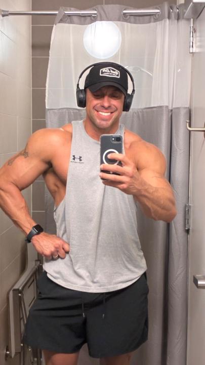 Dustin McClain