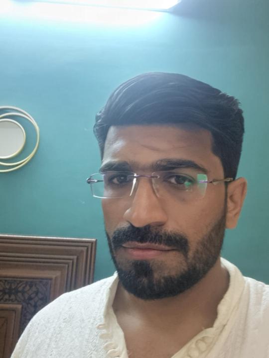 Naveed Ir