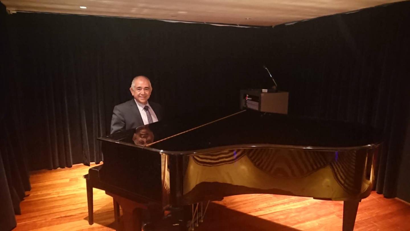 The Returning Pianist