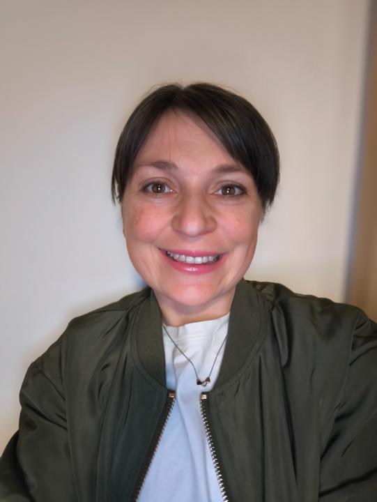 Jennifer Flores-Henkel