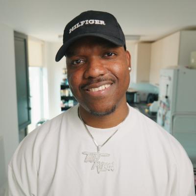 Tray Avlon