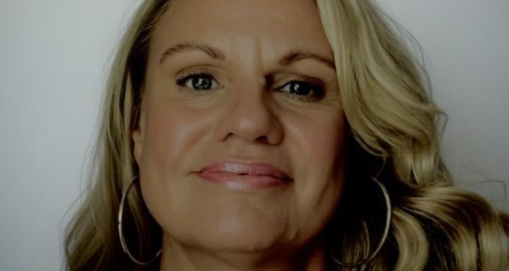 Pro facial massage training