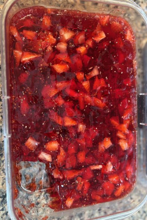 🍓 Healthy Sugar-Free Strawberry Jell-O for Our Athletes!