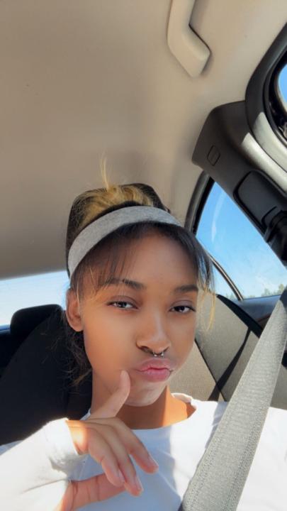 Paris Ry-Aniece