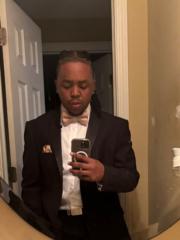 Quez Lowe