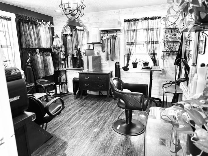 SALON SPACE VIBE CHECK