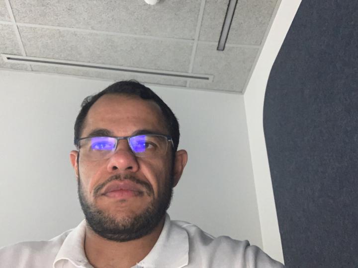 B El